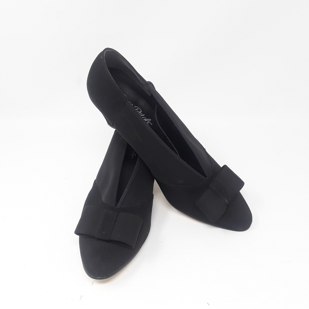 Rose Petals by Walking Cradles Pumps Bow Black Cone Heel Size 8 M Almond Toe